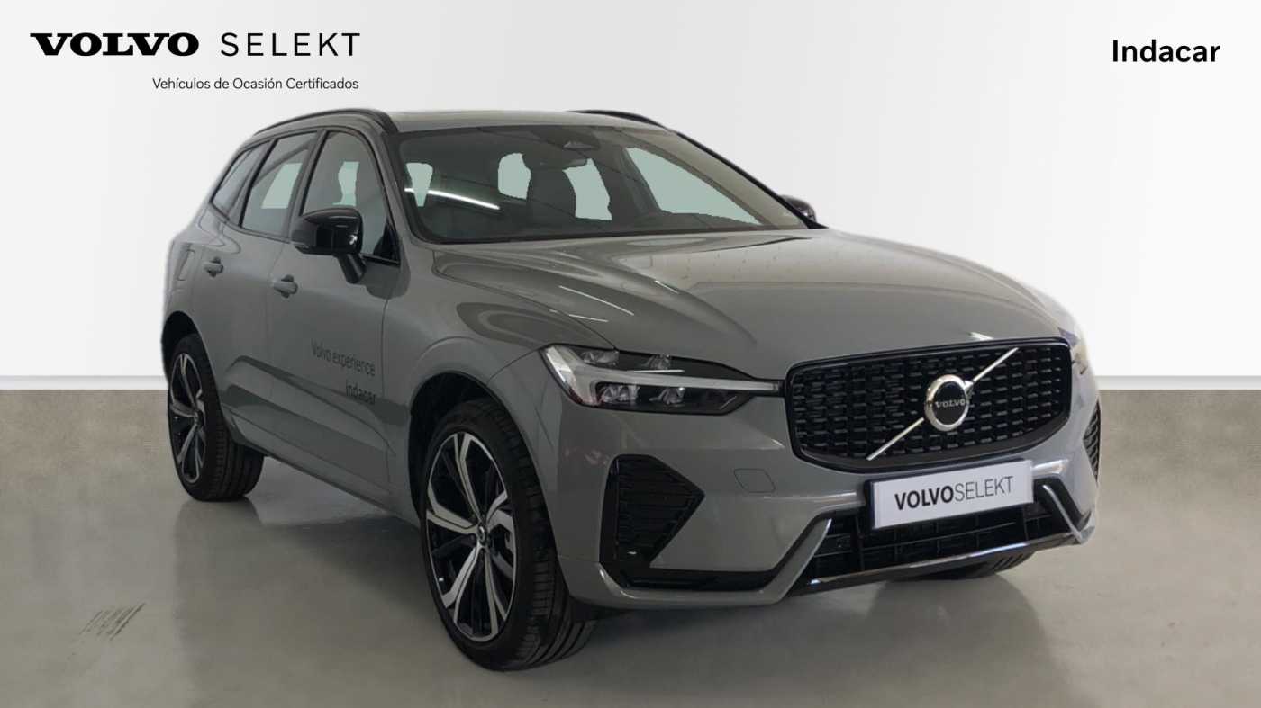 Volvo  XC60 Plus, B4 Semihíbrido, Diésel, Dark